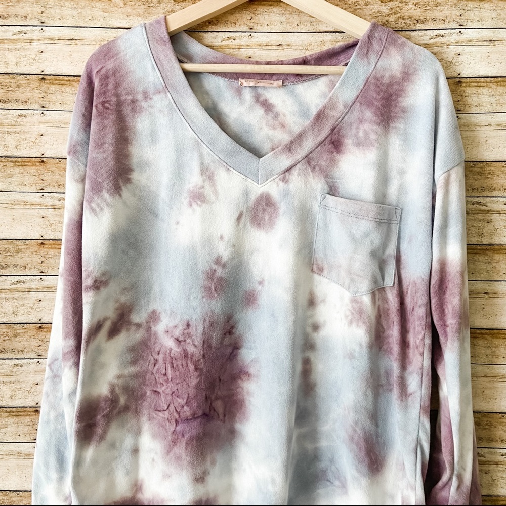 Ces Femme Purple Tie Dye Vneck Sweater Long Sleeve